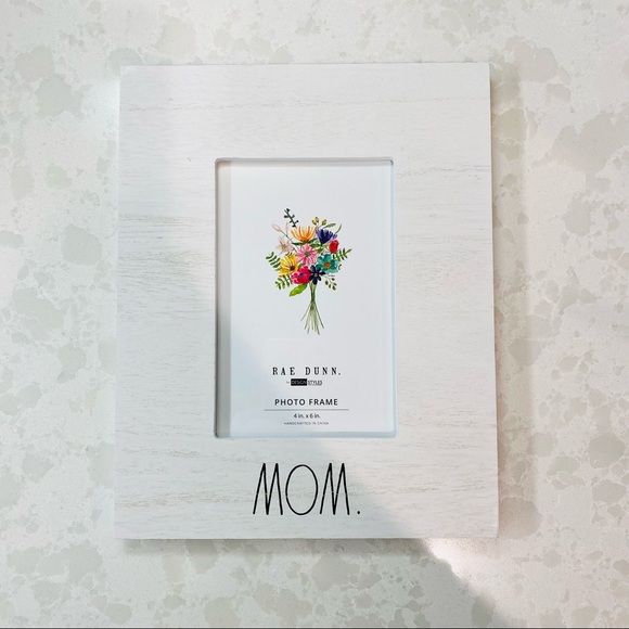 Rae Dunn MOM Photo Frame Mother’s Day - Picture 2 of 4